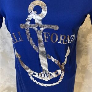 Vibrant Blue Top metallic graphic